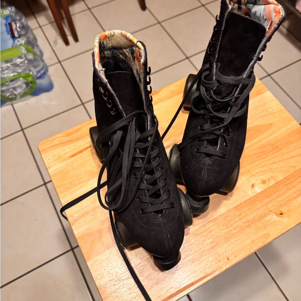 Women's Black Athletic Roller Skates